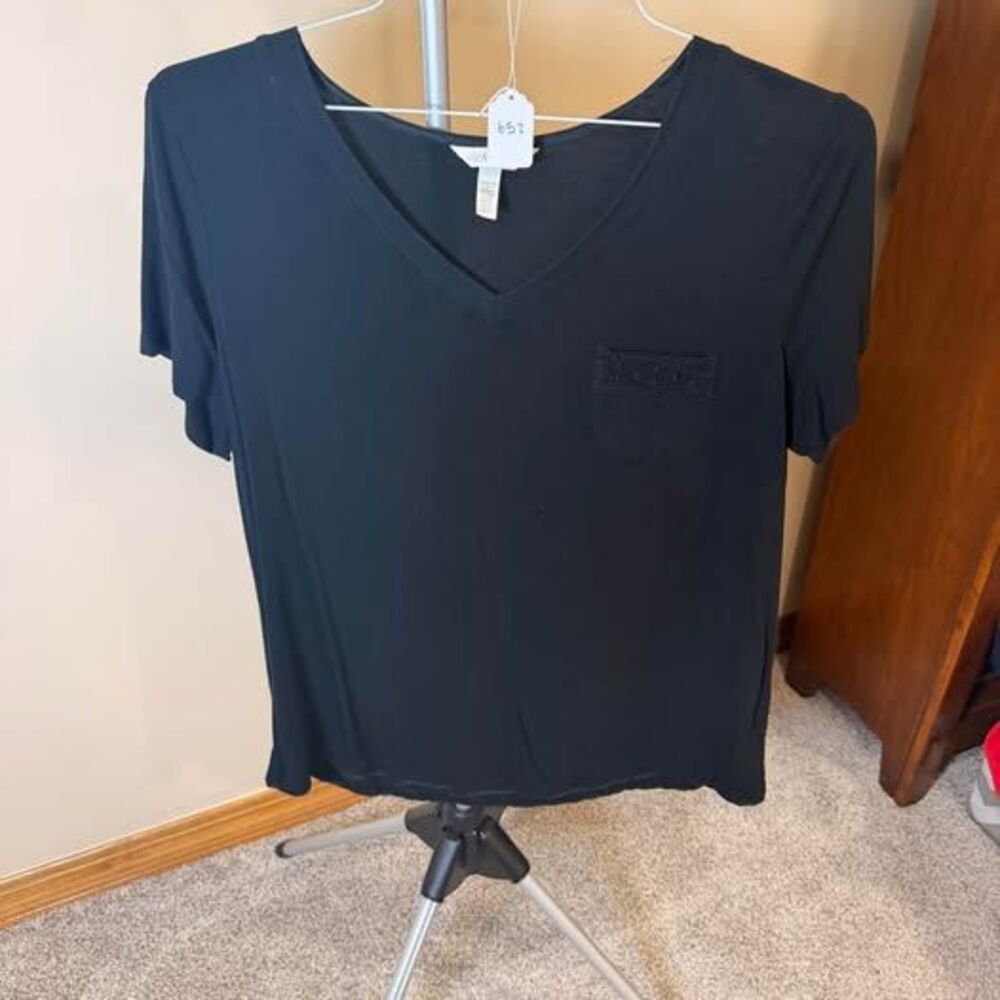 Soma Black V-Neck Pocket T-Shirt Size Large